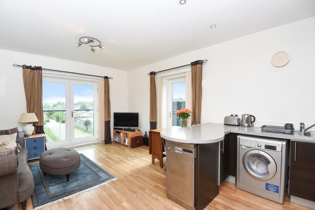 Property photo 2 of 8 Living Area