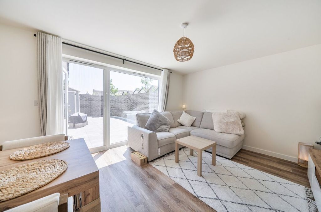 Property photo 2 of 12 146695816A1591A711ee1