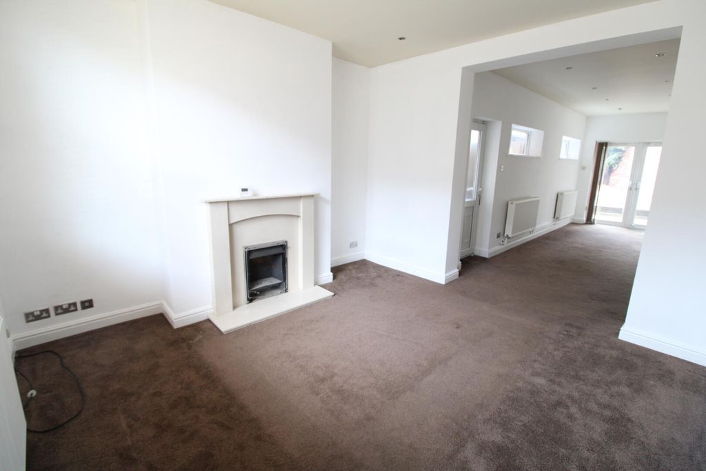 Property photo 2 of 15 Living Room
