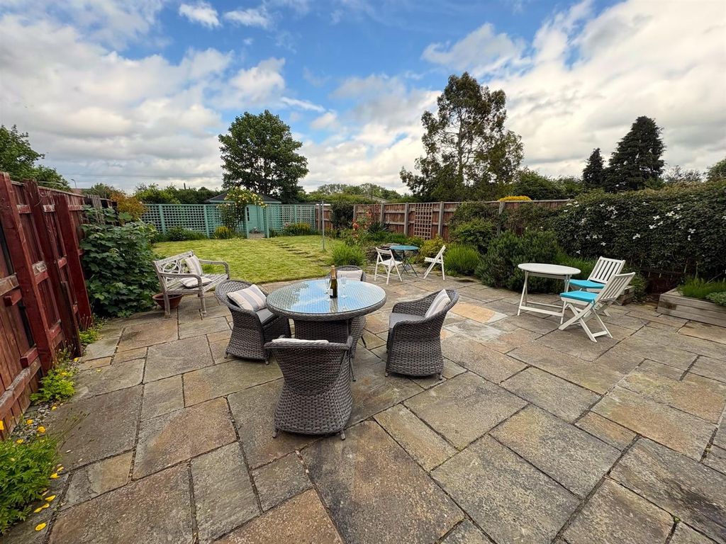 Property photo 3 of 21 Rear Garden