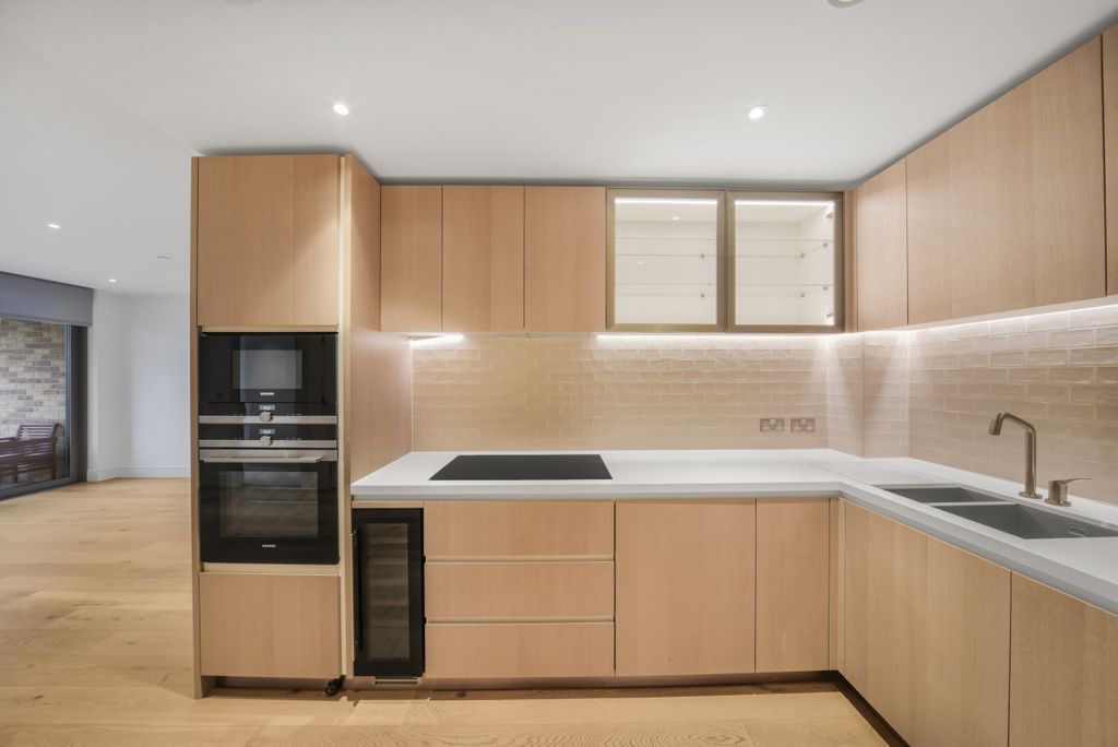 Property photo 2 of 19 Dsc_1303_High