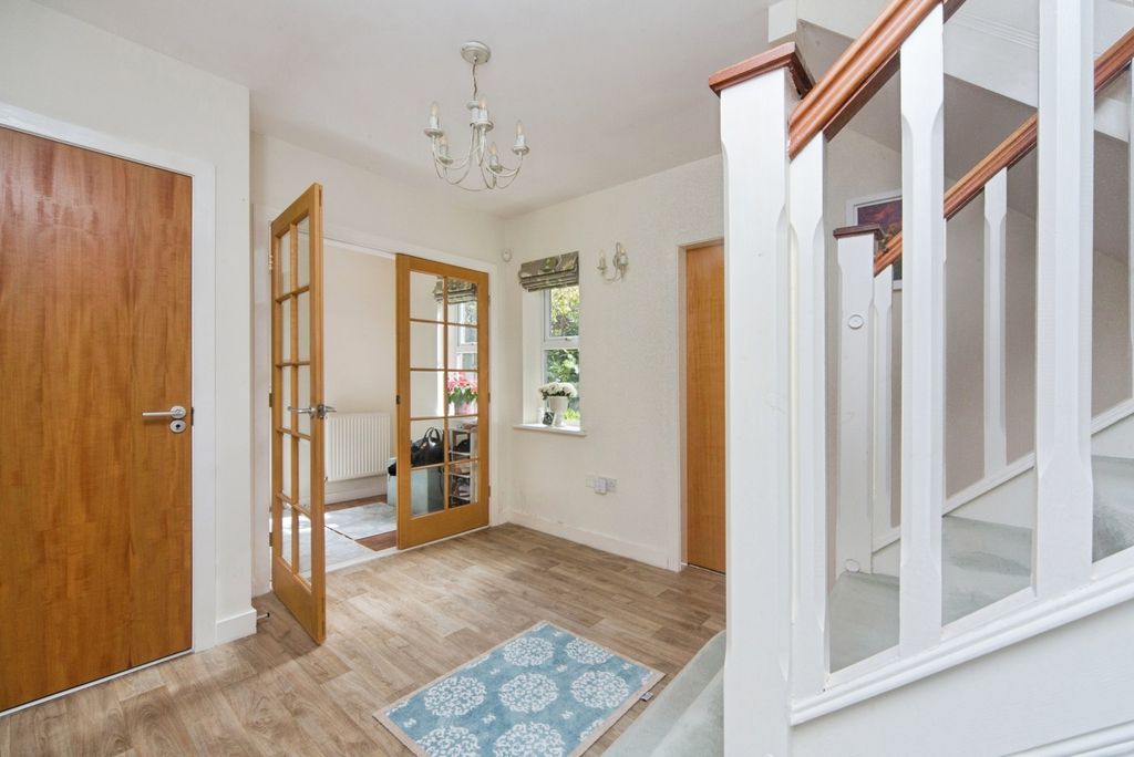 Property photo 3 of 22 Pbox-Img.Jpg
