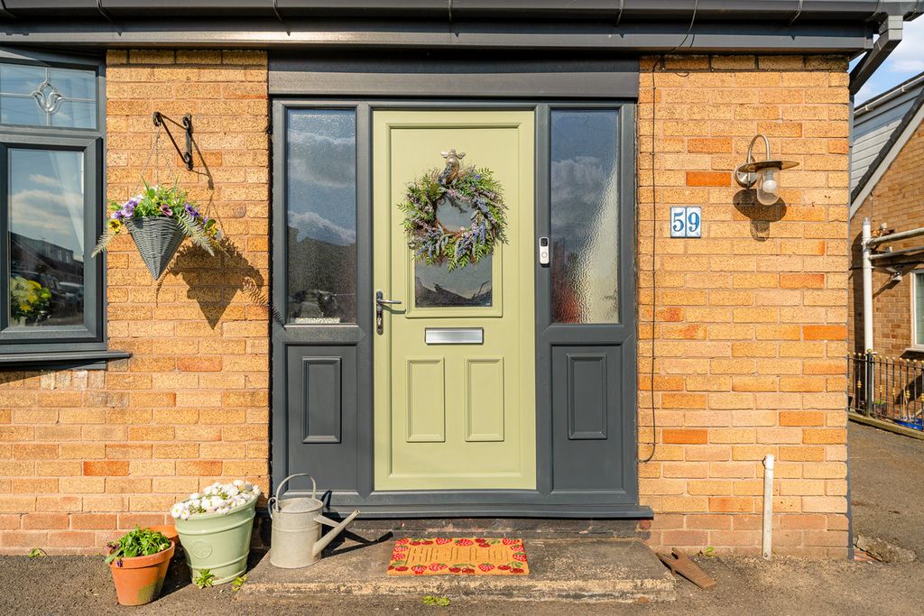 Property photo 3 of 31