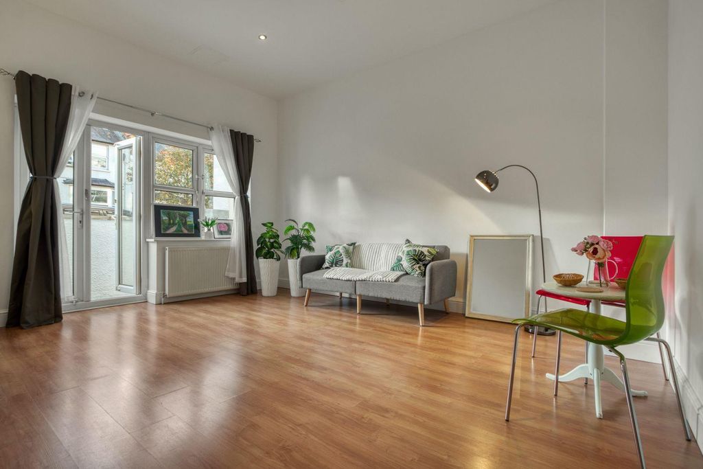 Property photo 2 of 12 2.Jpg