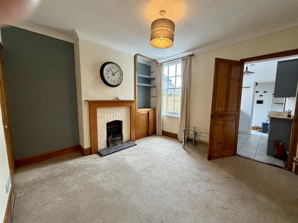 Property photo 2 of 20 Dr1.Jpeg