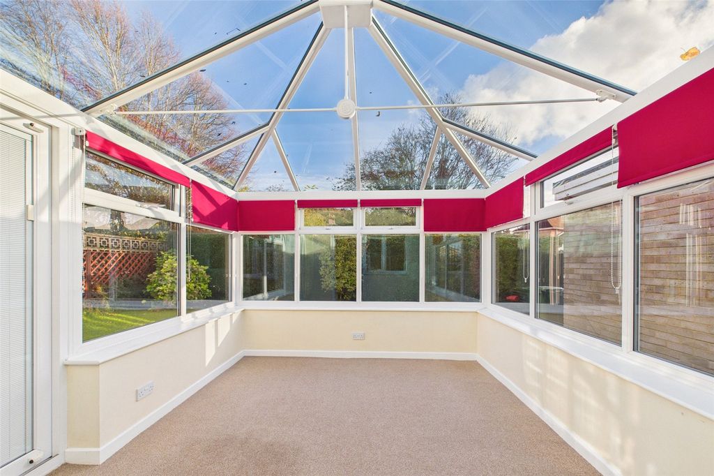 Property photo 3 of 11 Picture No. 10