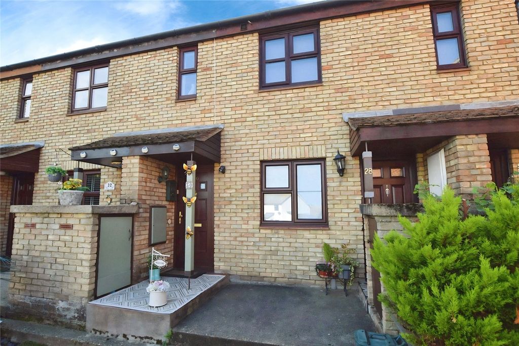 Property photo 1 of 6 Front