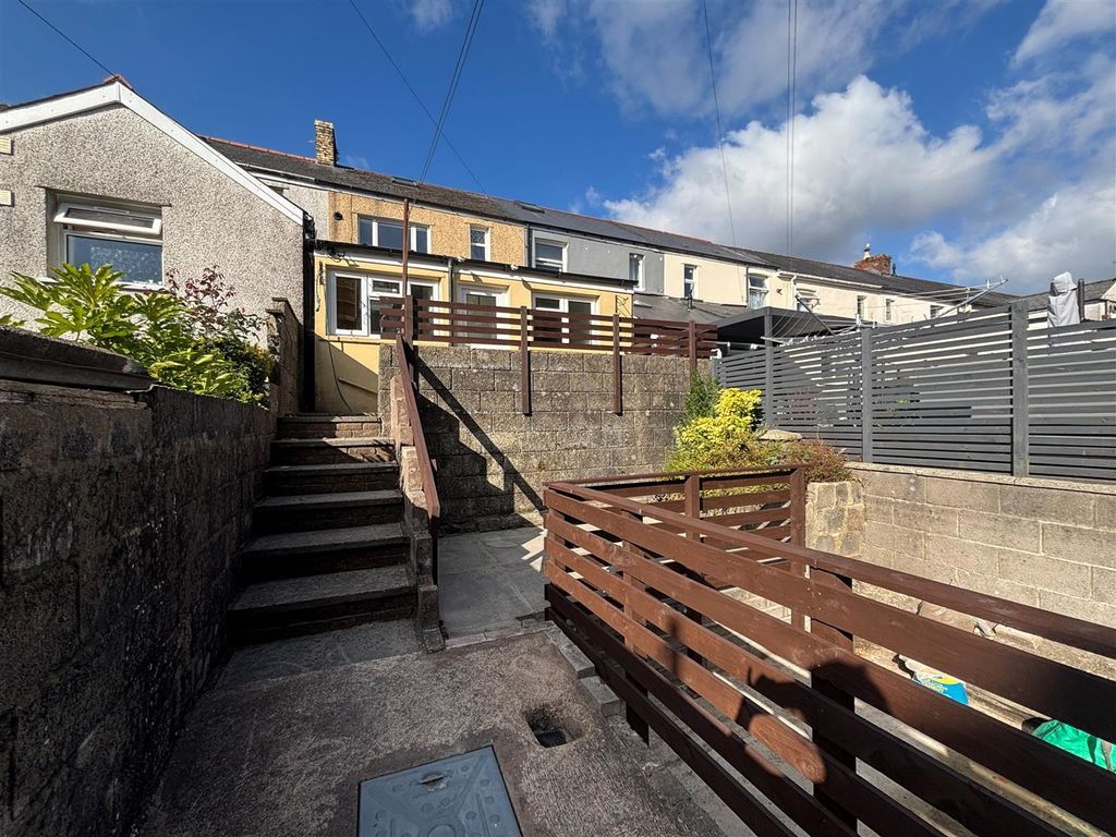 Property photo 2 of 14 2.Jpg