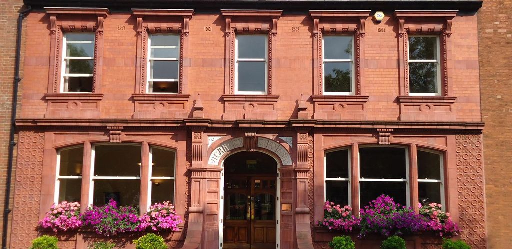 Property photo 1 of 8