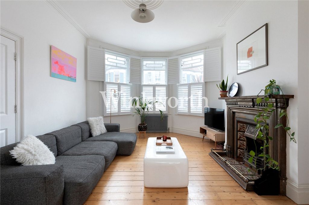 Property photo 2 of 43 Picture No. 68