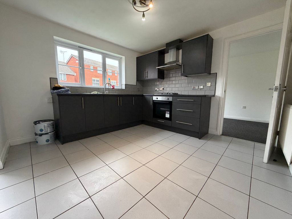 Property photo 2 of 14 Image