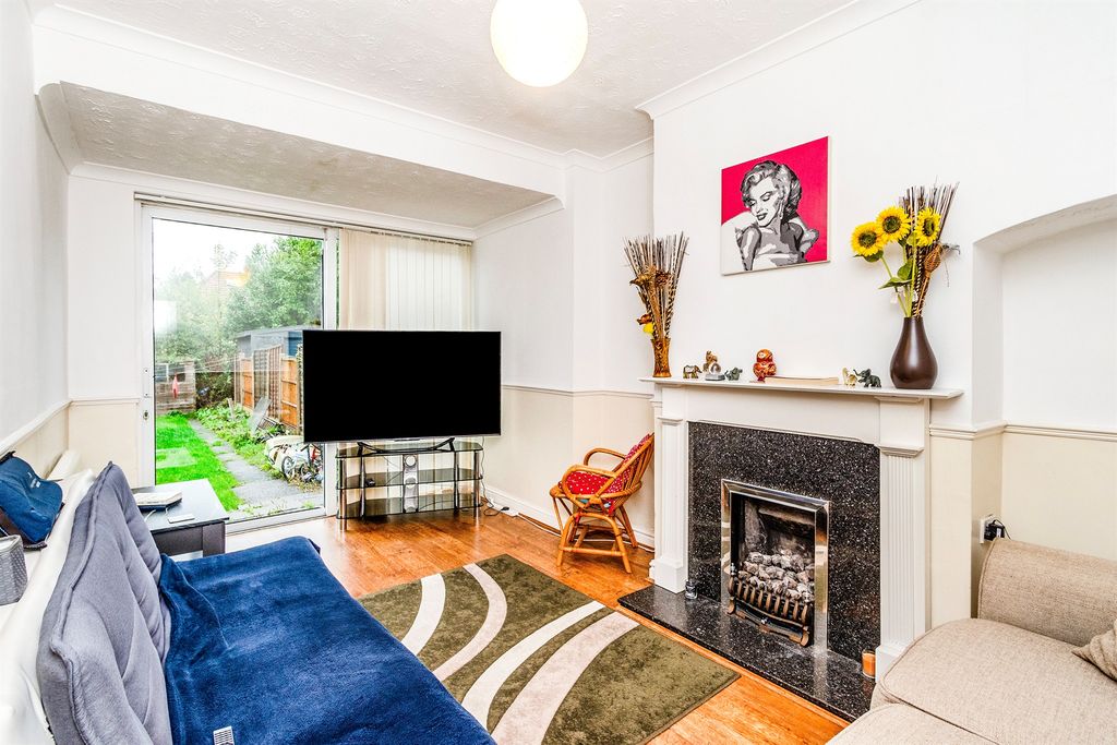 Property photo 2 of 15