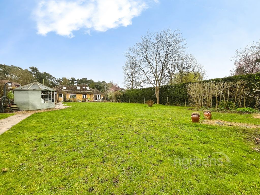 Property photo 2 of 20 Pbox-Img.Jpg