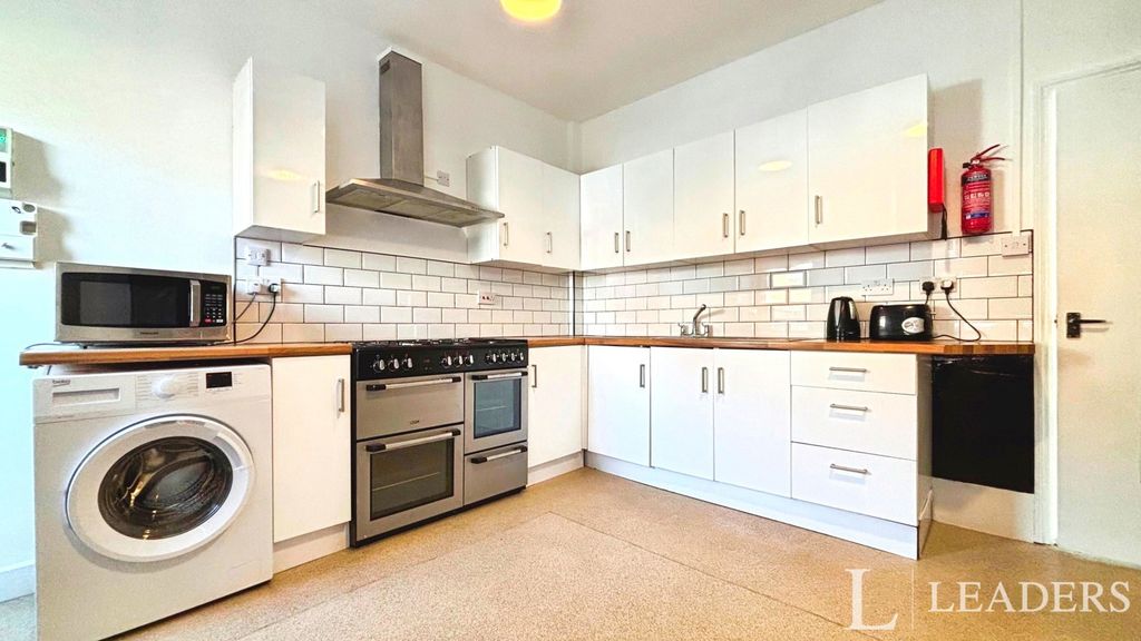 Property photo 3 of 8 Communal Kitchen