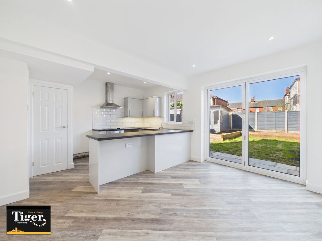 Property photo 1 of 26