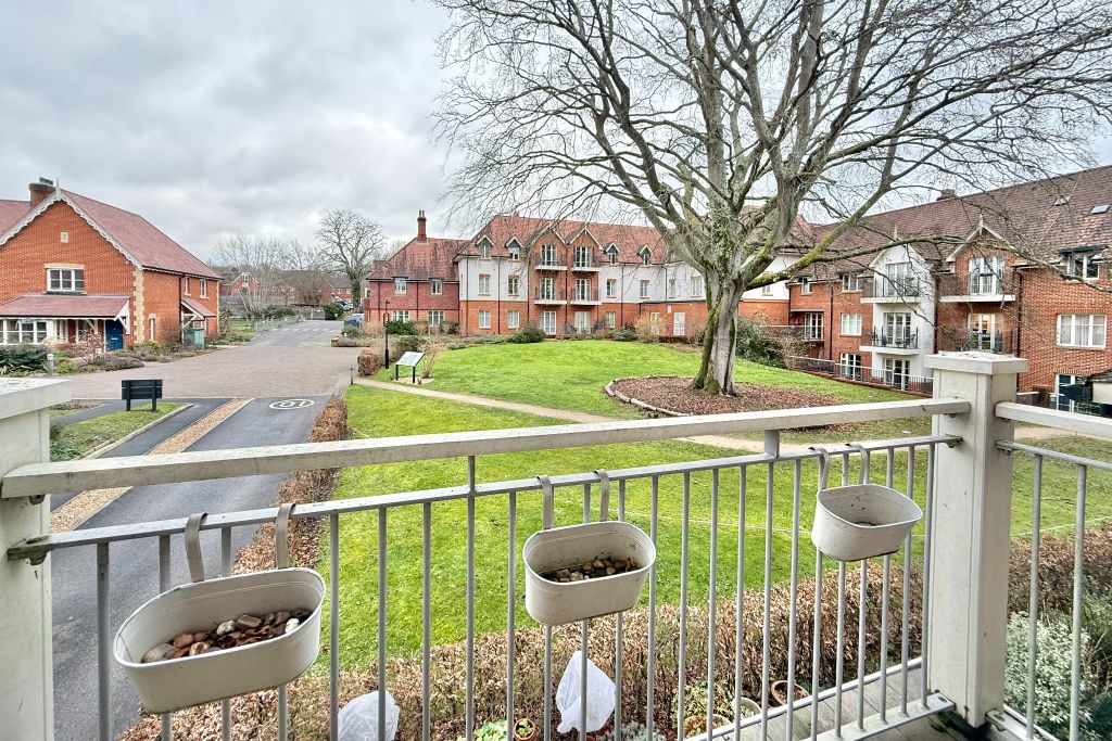 Property photo 3 of 22 Balcony