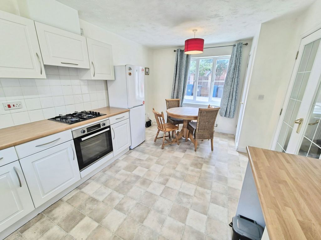 Property photo 2 of 16 Image