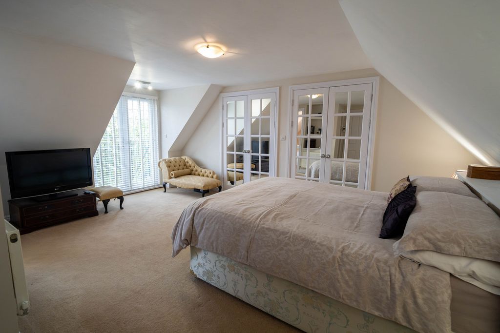 Additional image 23 of 5 bed detached house for saleThree Bridges Road, Crawley RH10