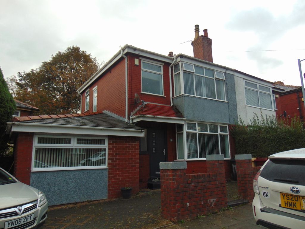 Property photo 2 of 17