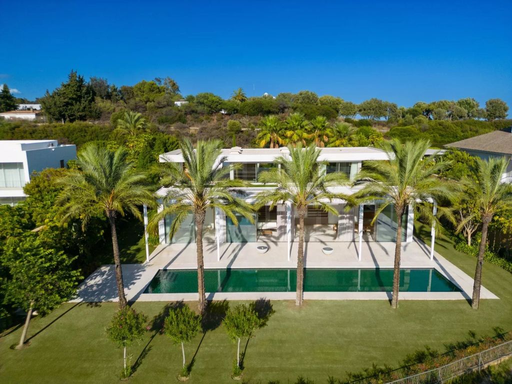 Property photo 1 of 18