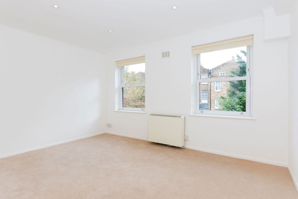 Property photo 2 of 7