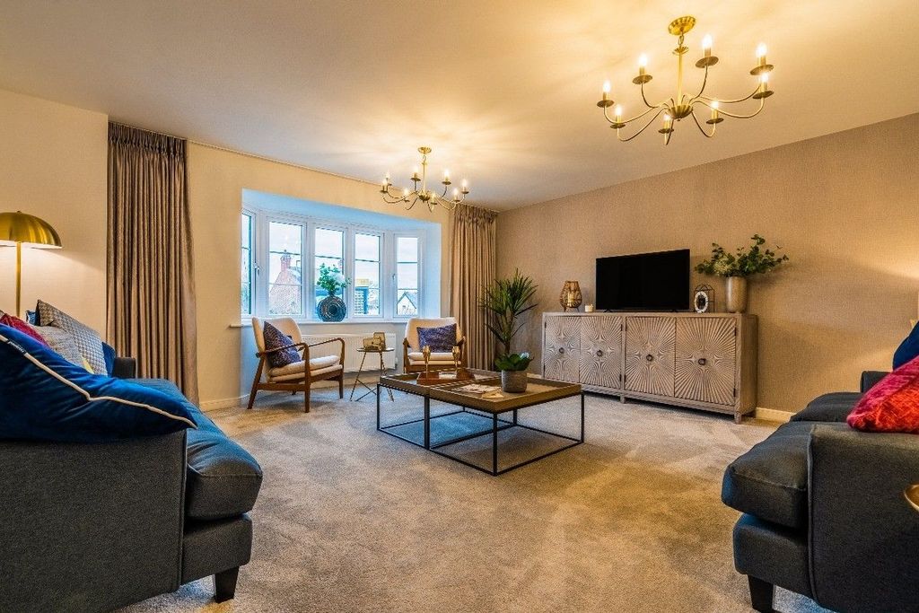 Property photo 2 of 11