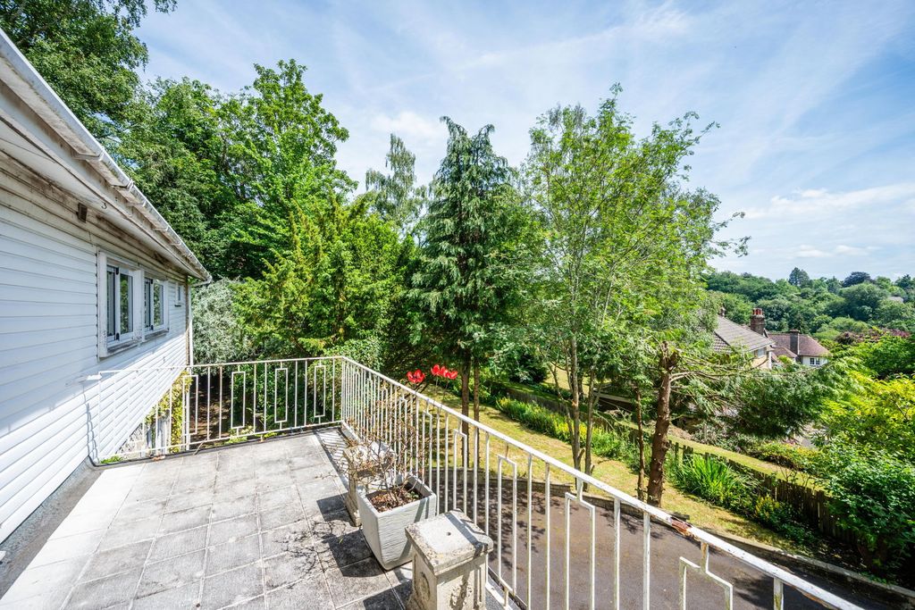 Property photo 1 of 23