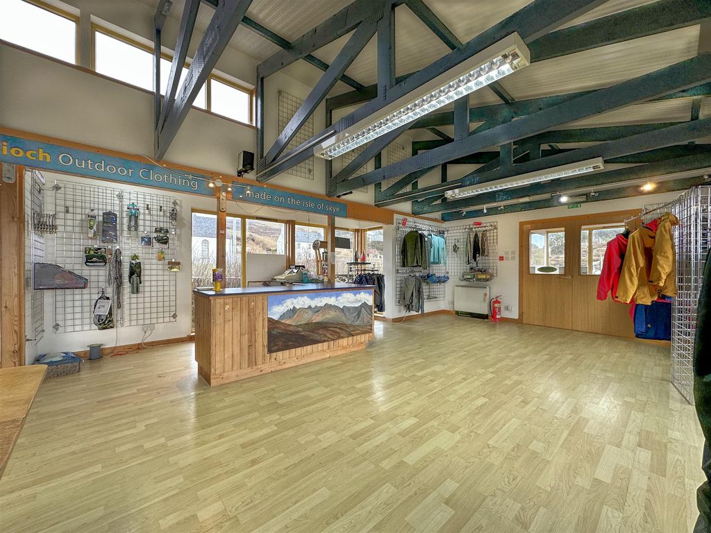 Property photo 3 of 12 Photo 2