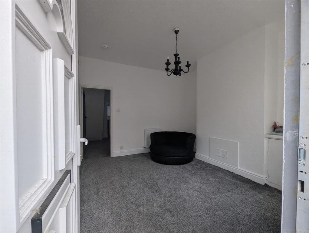 Property photo 1 of 8 Living Room.Jpg
