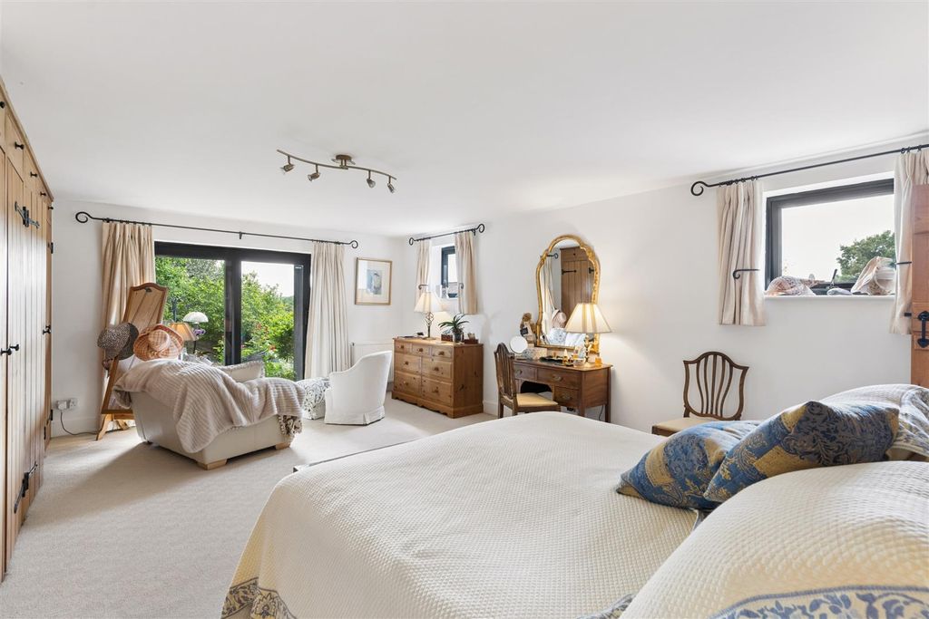 Additional image 21 of 6 bed detached house for saleHigh Road, Soulbury, Buckinghamshire LU7