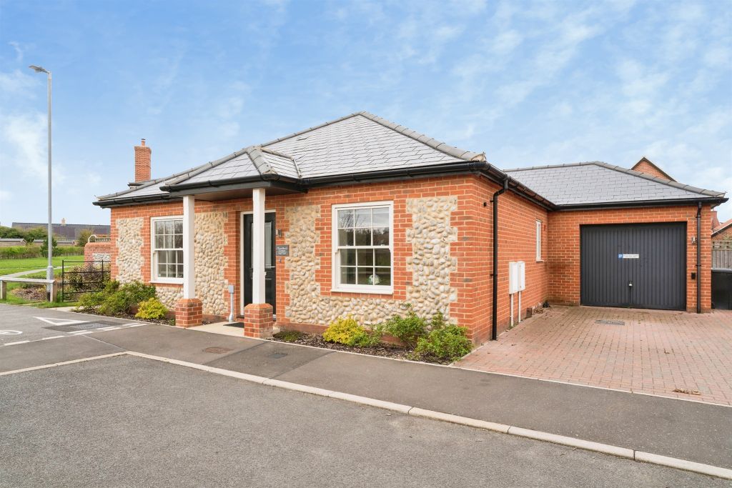 Property photo 1 of 15