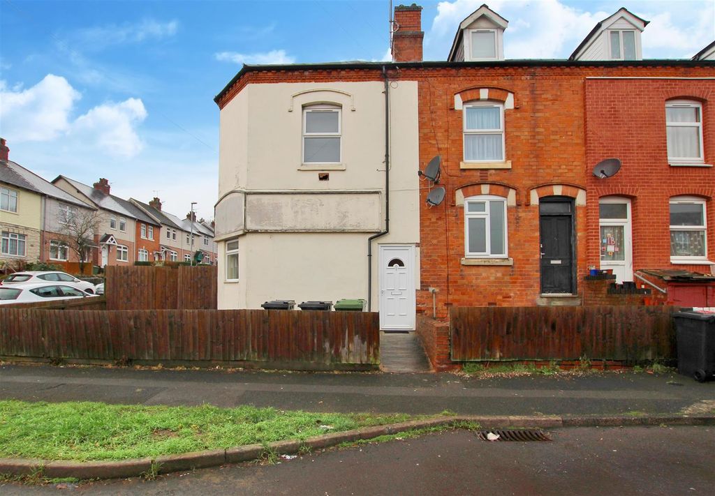 Property photo 1 of 3