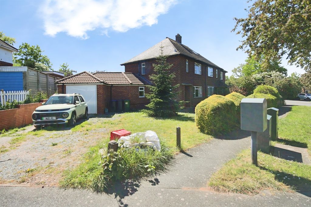 Property photo 2 of 16