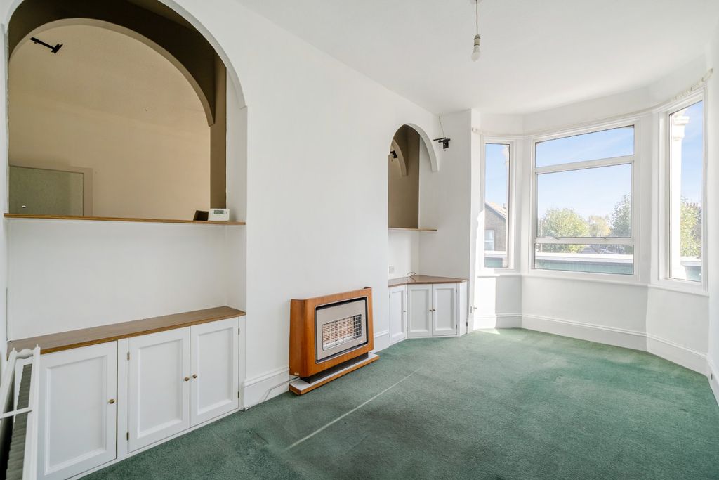 Property photo 2 of 10 Picture No. 14