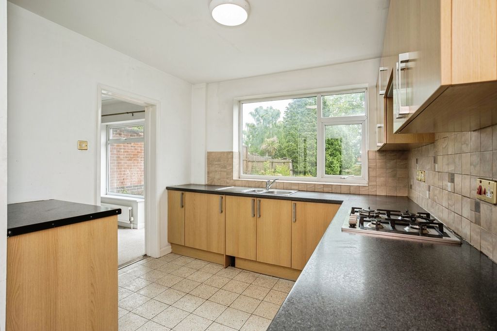 Property photo 3 of 20 Pbox-Img.Jpg