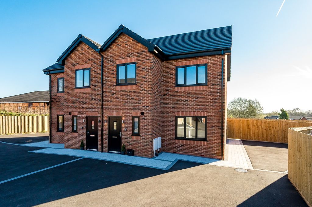 Property photo 1 of 16 2307421
