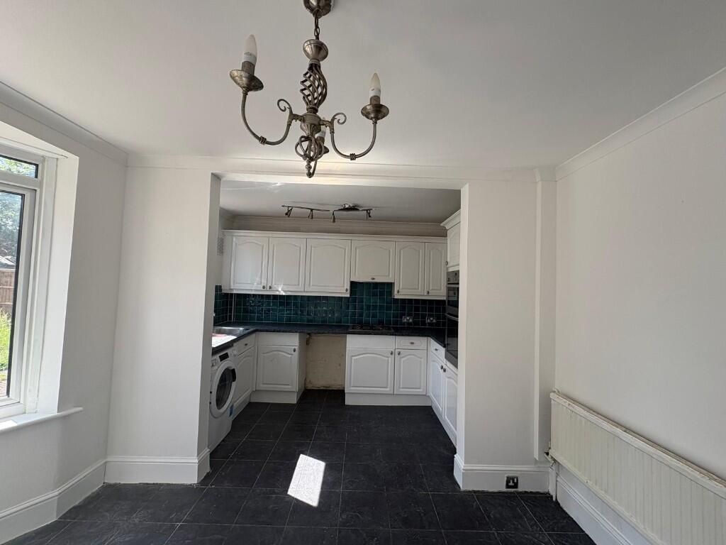 Property photo 3 of 10 Gallery