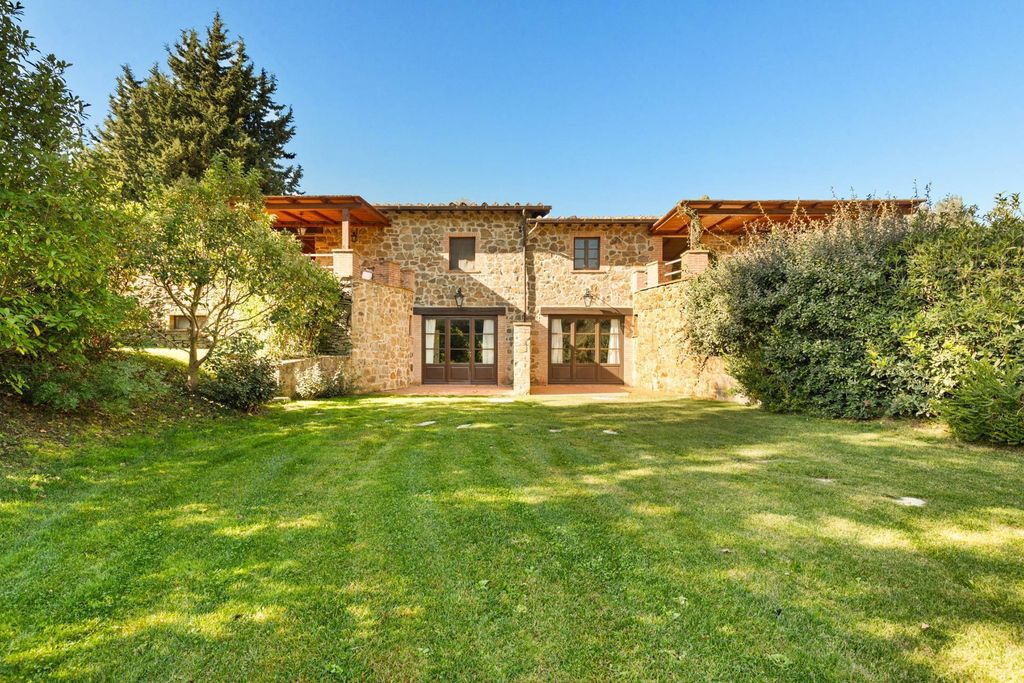Property photo 1 of 32