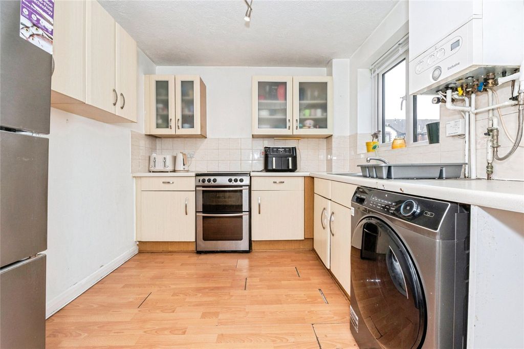 Property photo 3 of 13 Picture No. 24