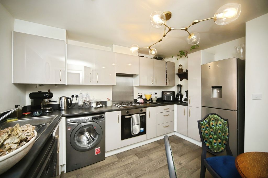 Property photo 2 of 14 Pbox-Img.Jpg