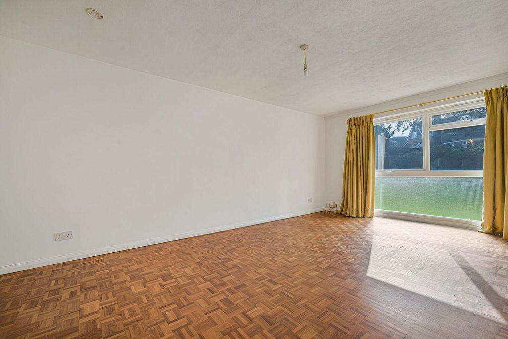 Property photo 2 of 6 Living Room