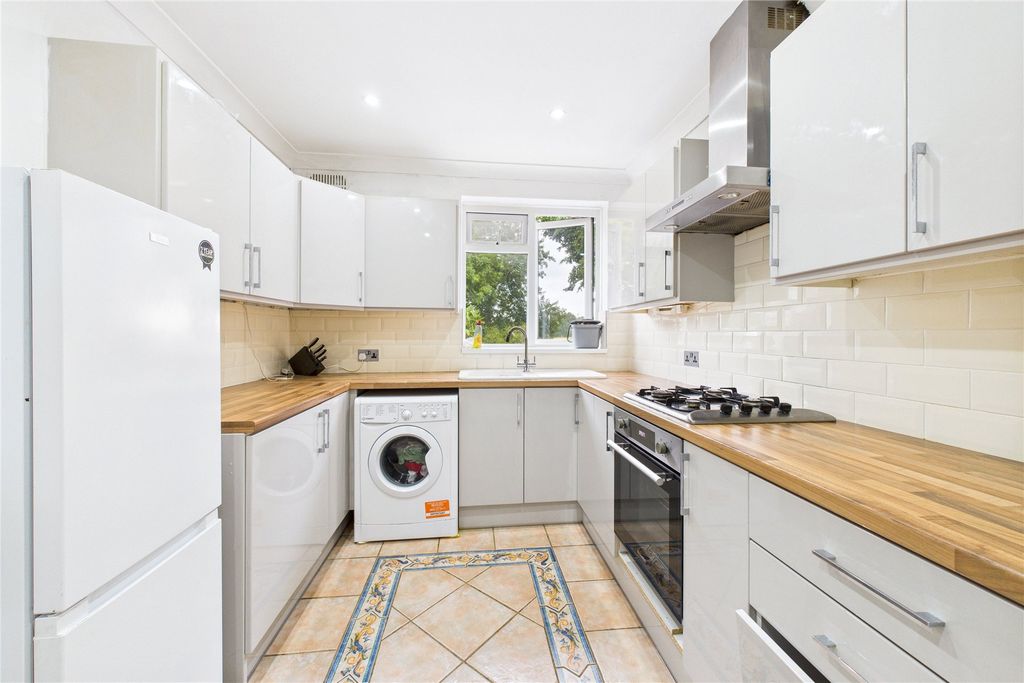 Property photo 2 of 10 Picture No. 05