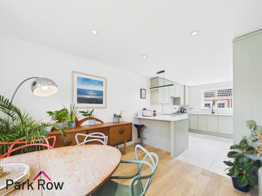 Property photo 3 of 27 Kitchen/Dining Room