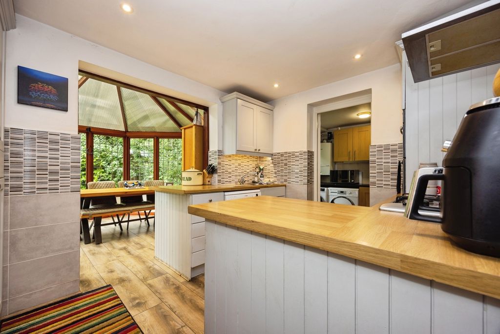 Property photo 2 of 17 Pbox-Img.Jpg