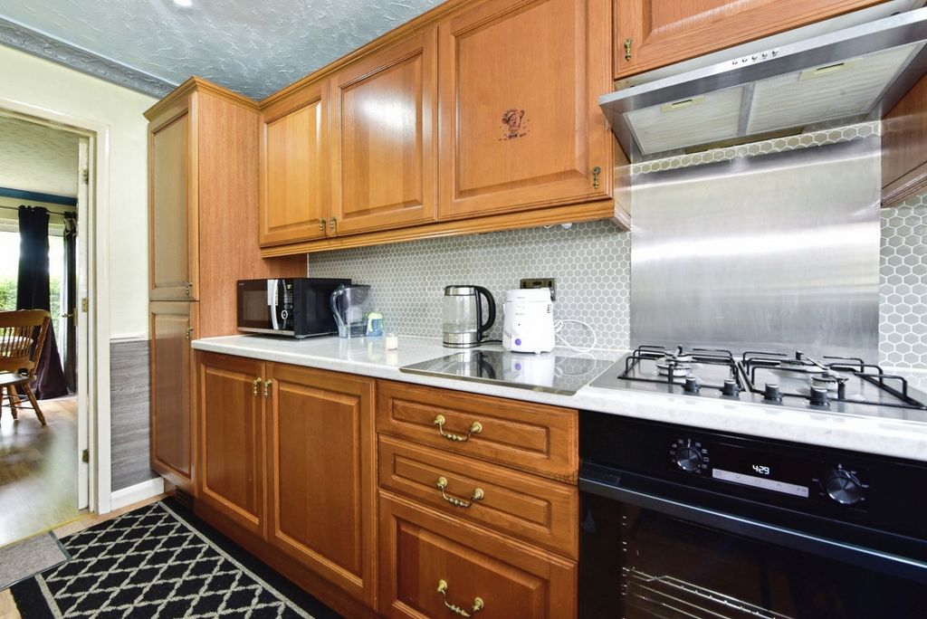 Property photo 2 of 17 Pbox-Img.Jpg