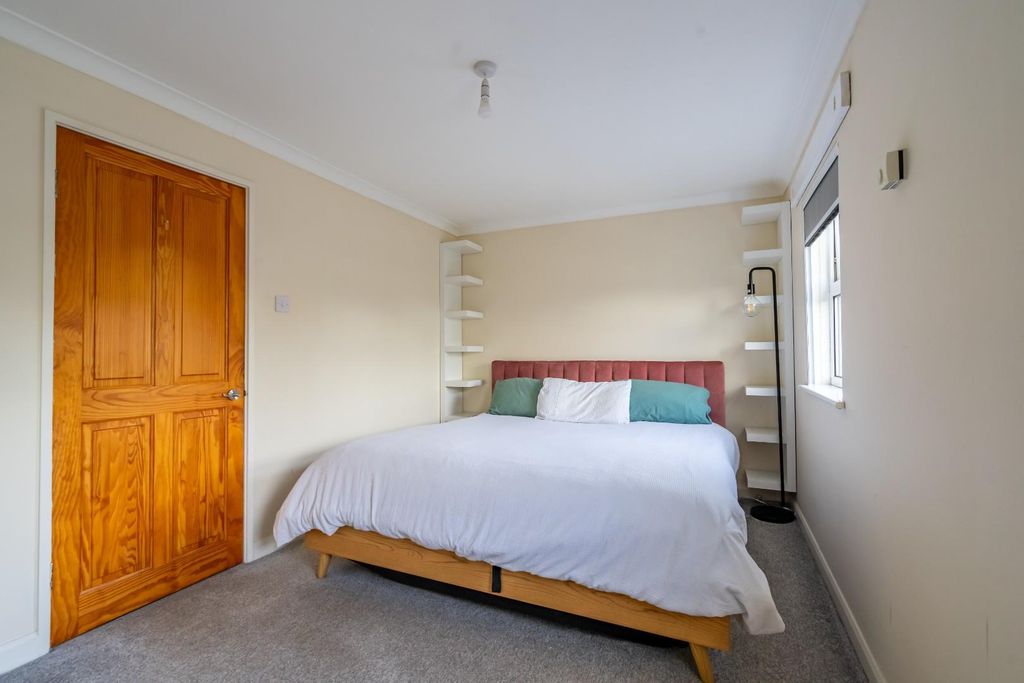 Property photo 3 of 12 Monkstray House (5 Of 10).Jpg