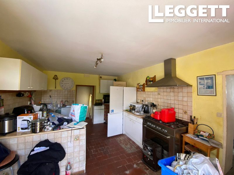 Property photo 3 of 10