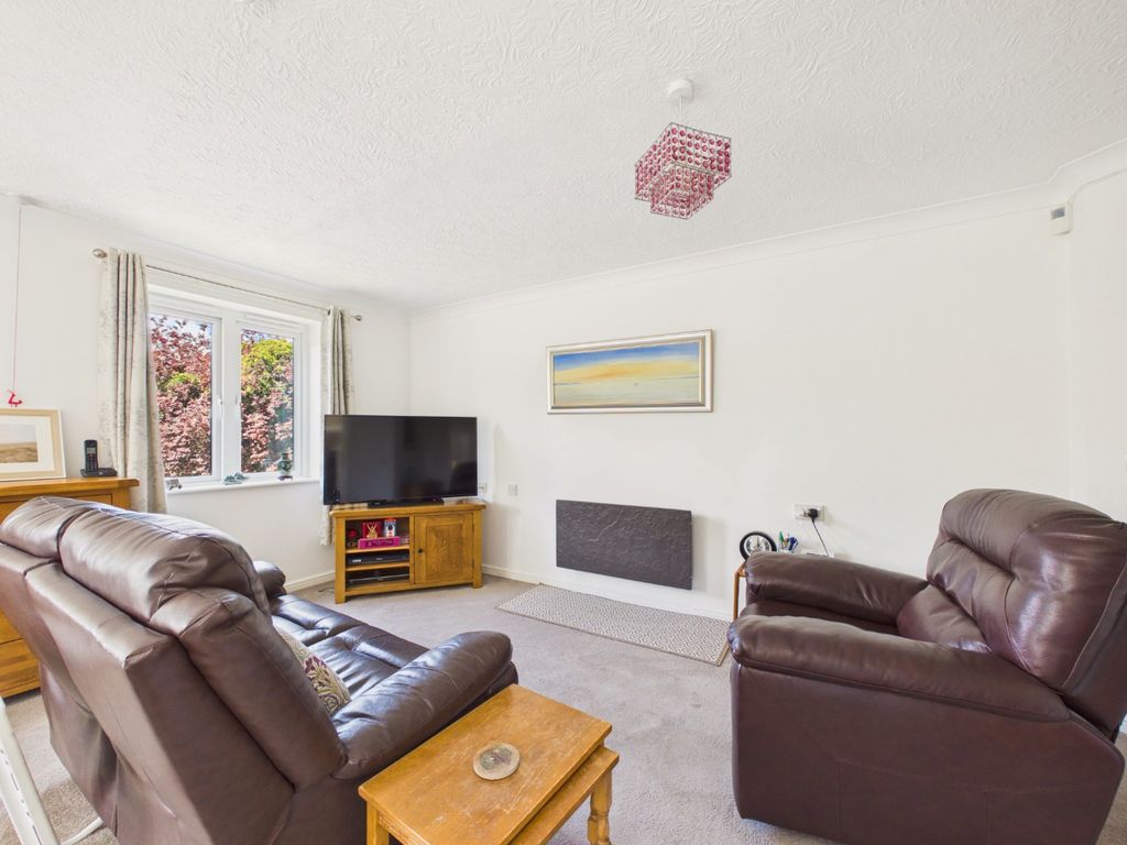 Property photo 2 of 17 5127753