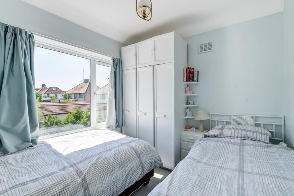 Property photo 3 of 10 Bedroom