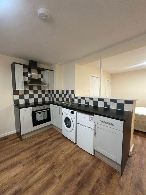 Property photo 1 of 5